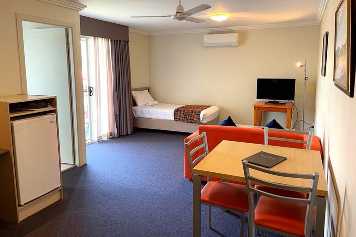 Room 19 of 49