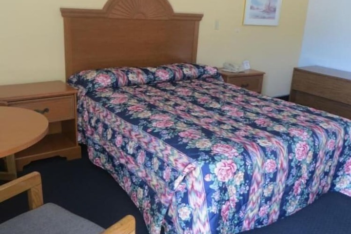 Room 18 of 36
