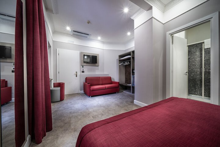 Room 10 of 36