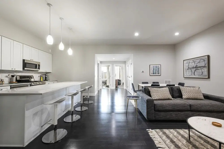 Photo of Large Stylish 3BR Loft on Cobblestone Ln Near NYC