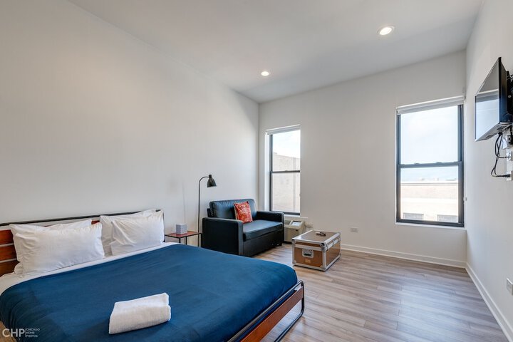 Room 6 of 60