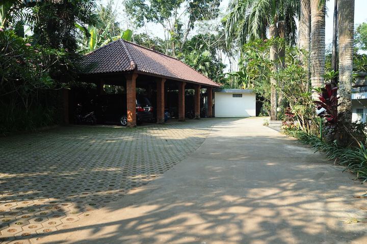 Property Grounds 56 of 67