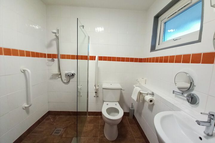Room 12 of 20