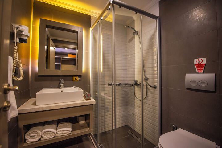 Bathroom Interior Photo
