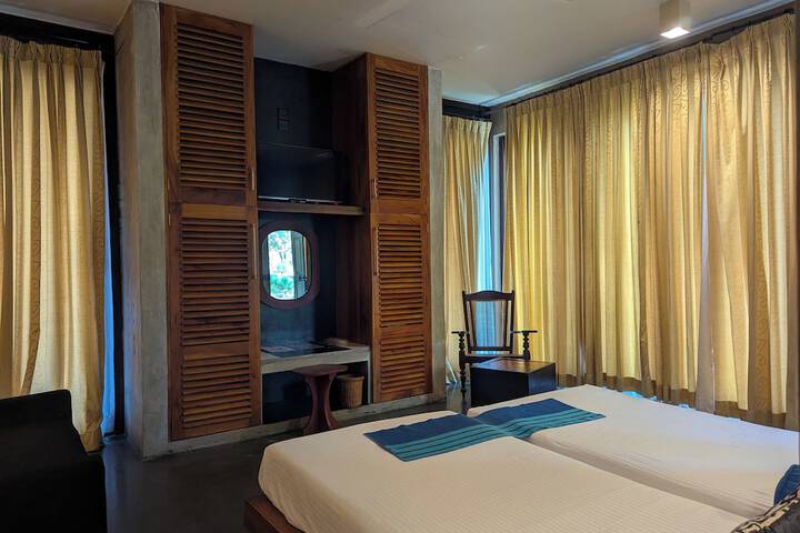 Room 14 of 62