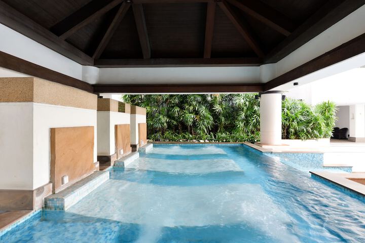 Pool 43 of 125