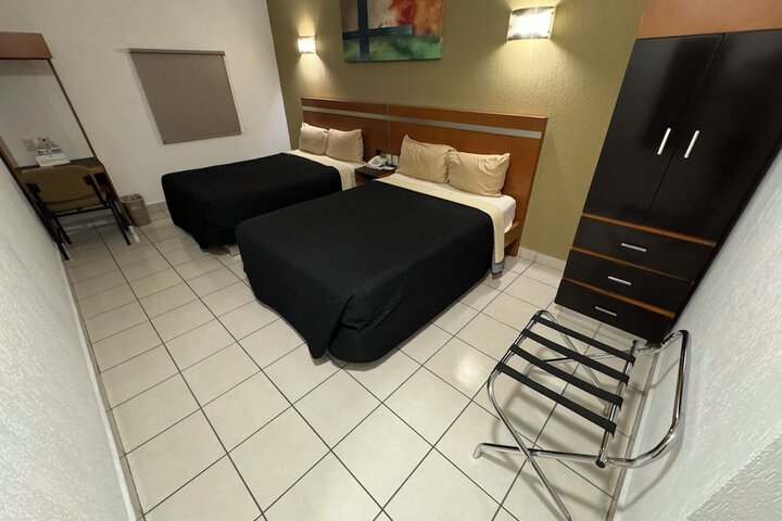 Room 7 of 15