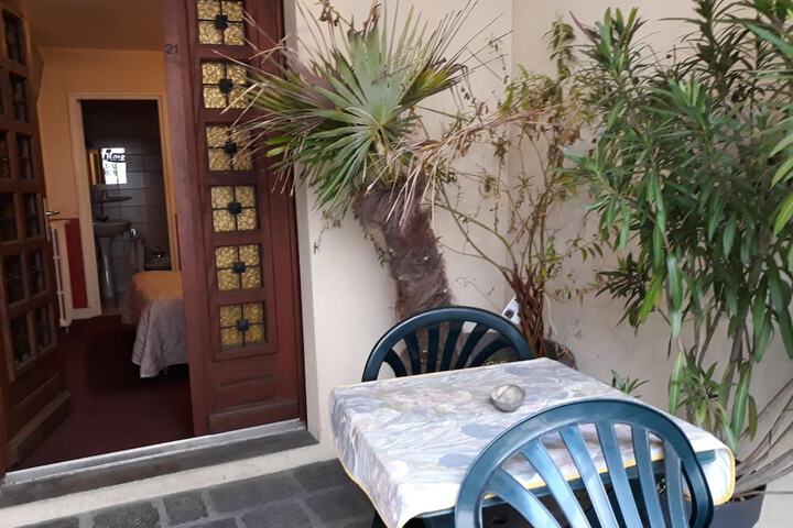 Terrace/Patio 25 of 49