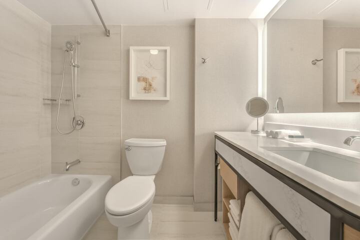 Bathroom shower