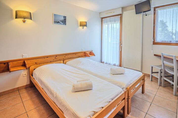 Room 4 of 38
