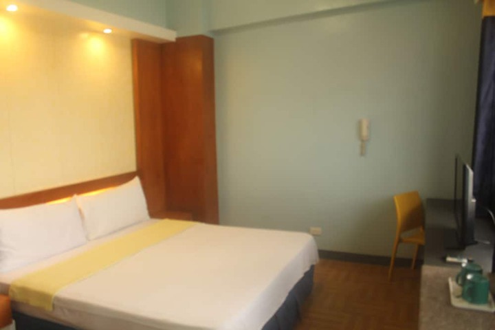 Room 16 of 88