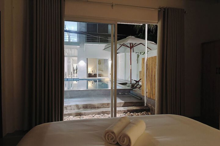 Room 16 of 45