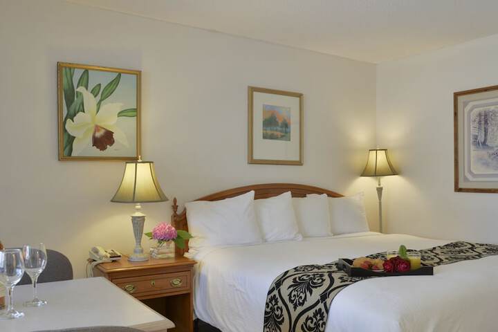 Room 11 of 29