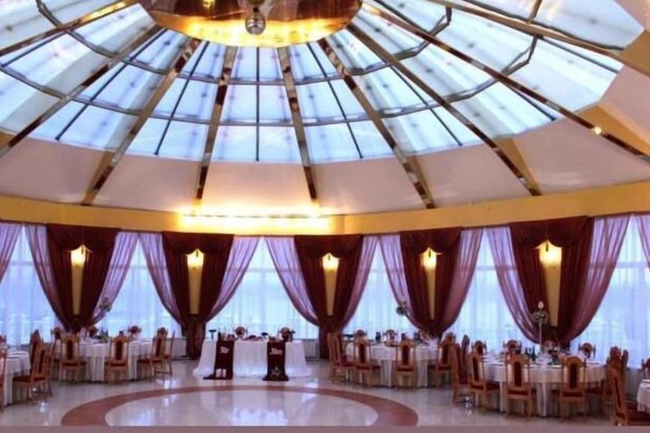 Dining Photos