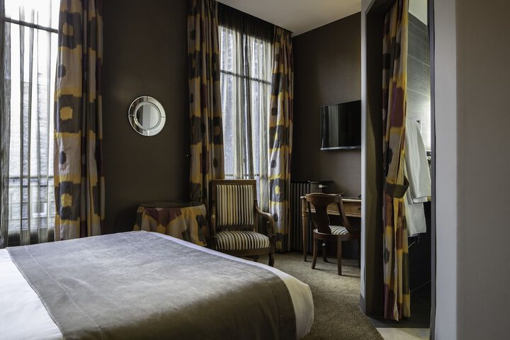 Room 19 of 74