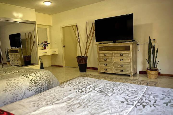 Room 3 of 36
