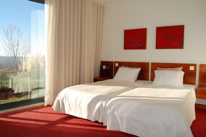 Room 12 of 65