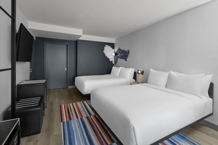 Room 12 of 30