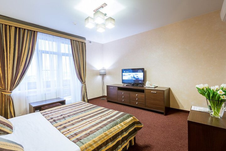 Room 28 of 85