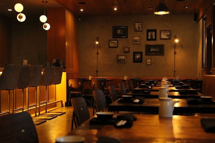 Dining 72 of 95
