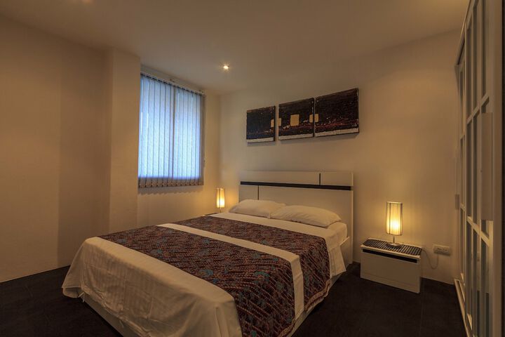 Room 10 of 272