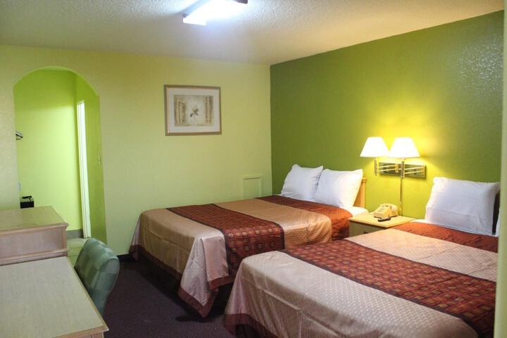 Room 15 of 51