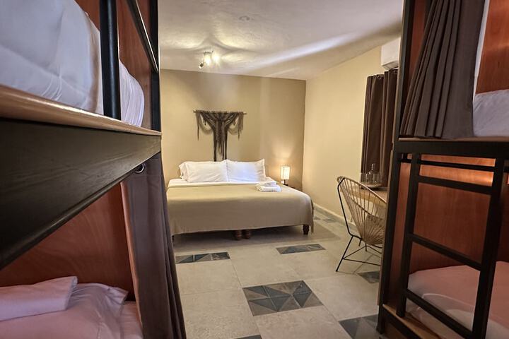 Room 21 of 60