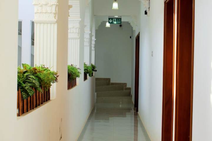 Ballroom/Hall 33 of 46