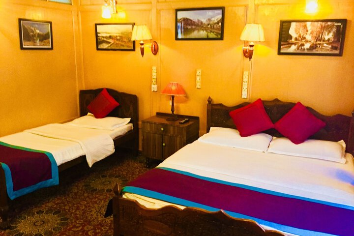 Room 8 of 27