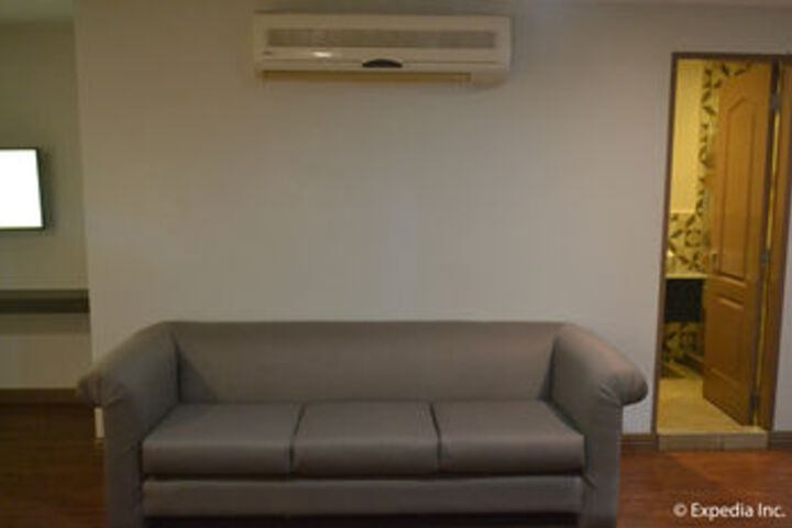 Room 54 of 85