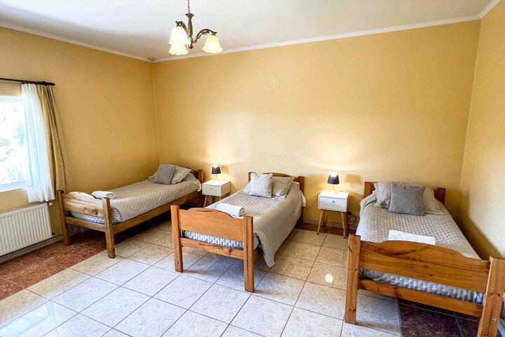 Room 10 of 42