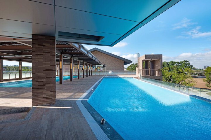 Pool 40 of 82
