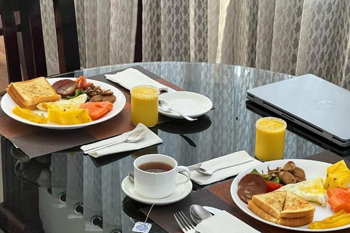 Breakfast/Coffee Service 44 of 63