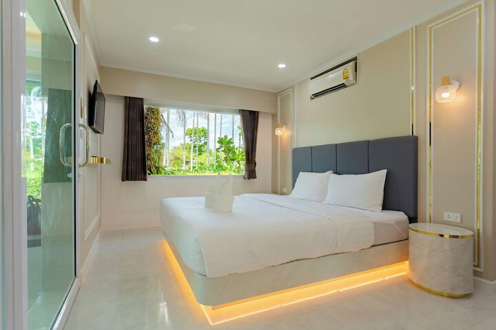Room 10 of 154