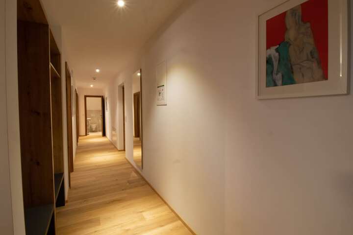 Ballroom/Hall 56 of 69