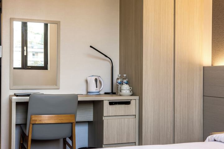 Room 38 of 61
