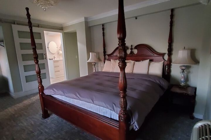 Room 80 of 206