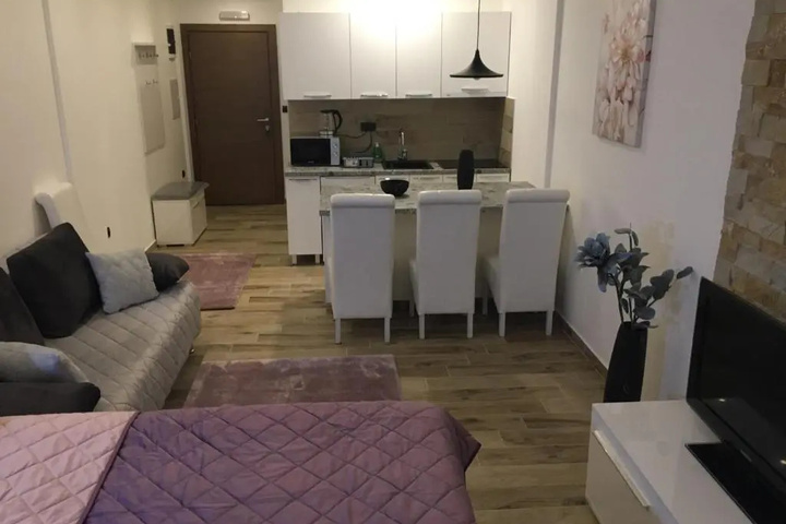 Room 2 of 14