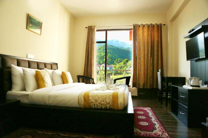 Chimbalhar Heights
