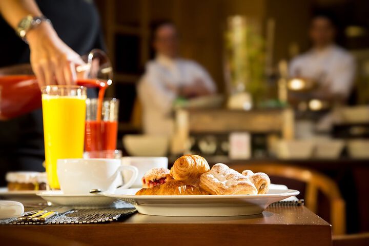 Breakfast/Coffee Service 33 of 37