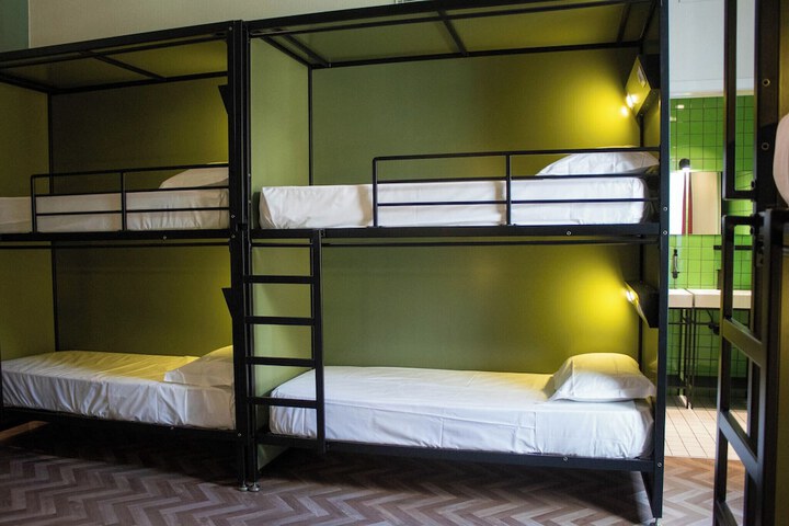 Room 12 of 39