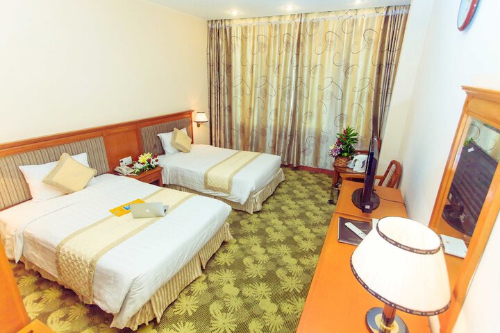 Room 5 of 41