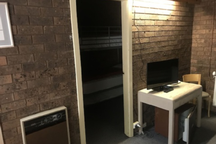 Room 251 of 312