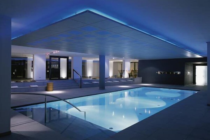 Pool 83 of 137