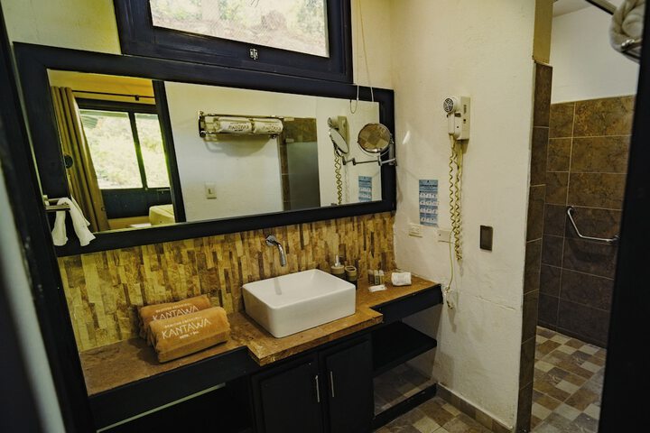 Room 30 of 44