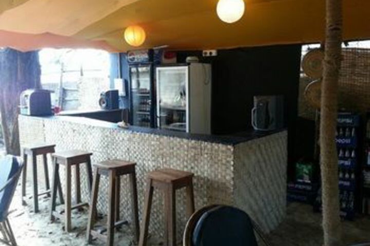 Lounge 15 of 23