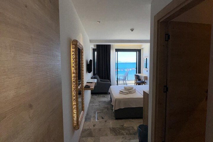 Room 17 of 59