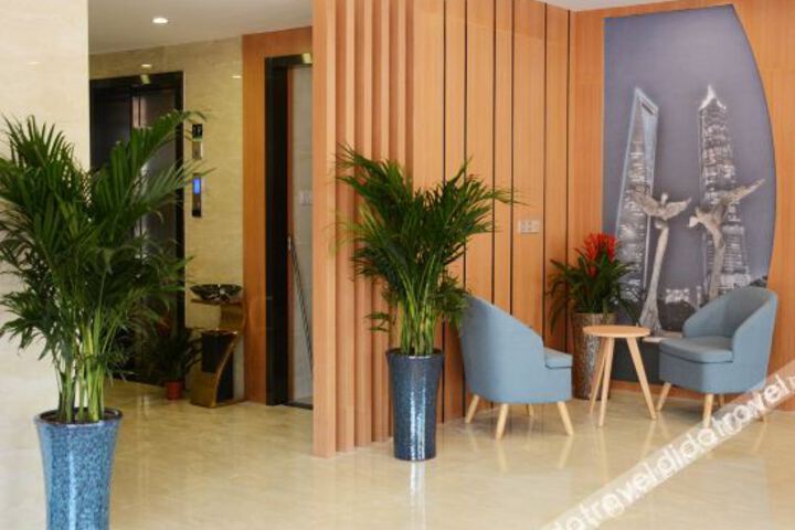 Hotel Interior 10 of 23