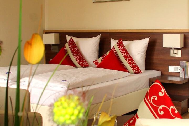 Room 2 of 42