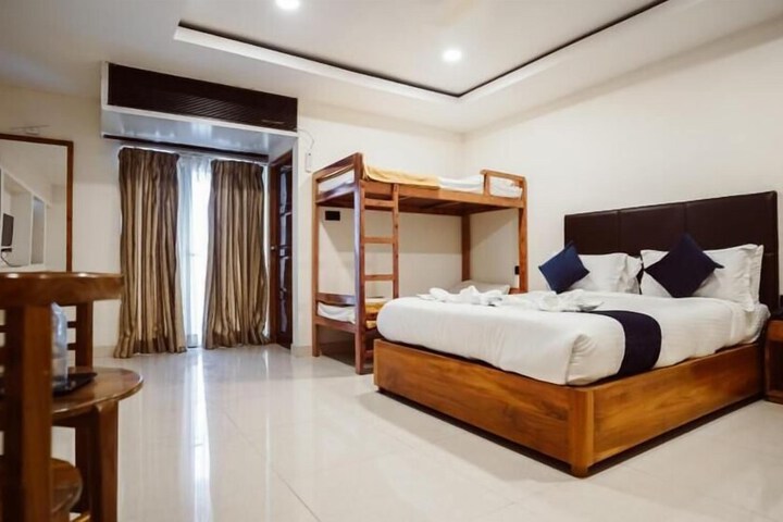 Room 29 of 32
